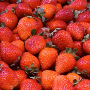 A delightful close-up of fresh and juicy strawberries. Perfect for healthy dessert ideas.